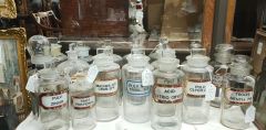 Various old chemist / pharmacy jars & bottles Thumbnail 1